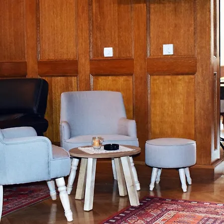 Hunting House * Turija