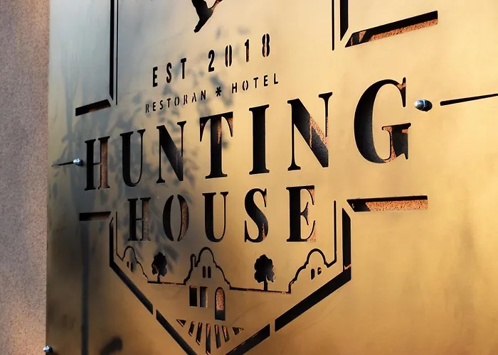 Hunting House * Turija